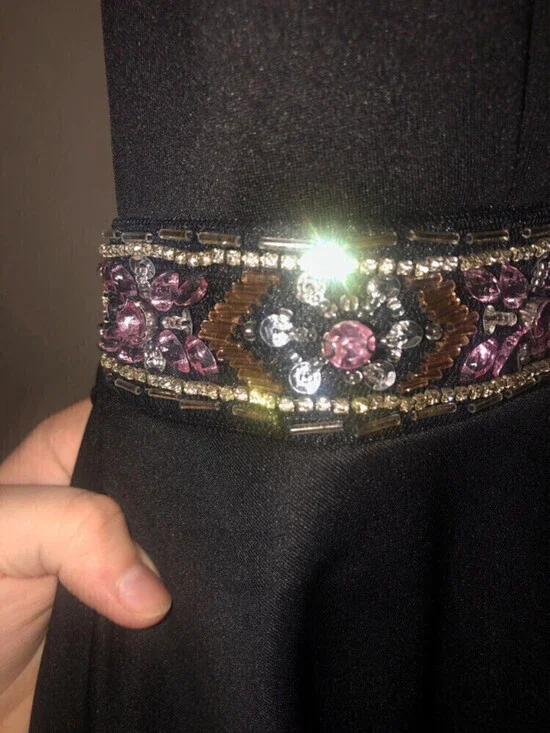 𝅺Dillard's Brand Formal Gown - Picture 4 of 10